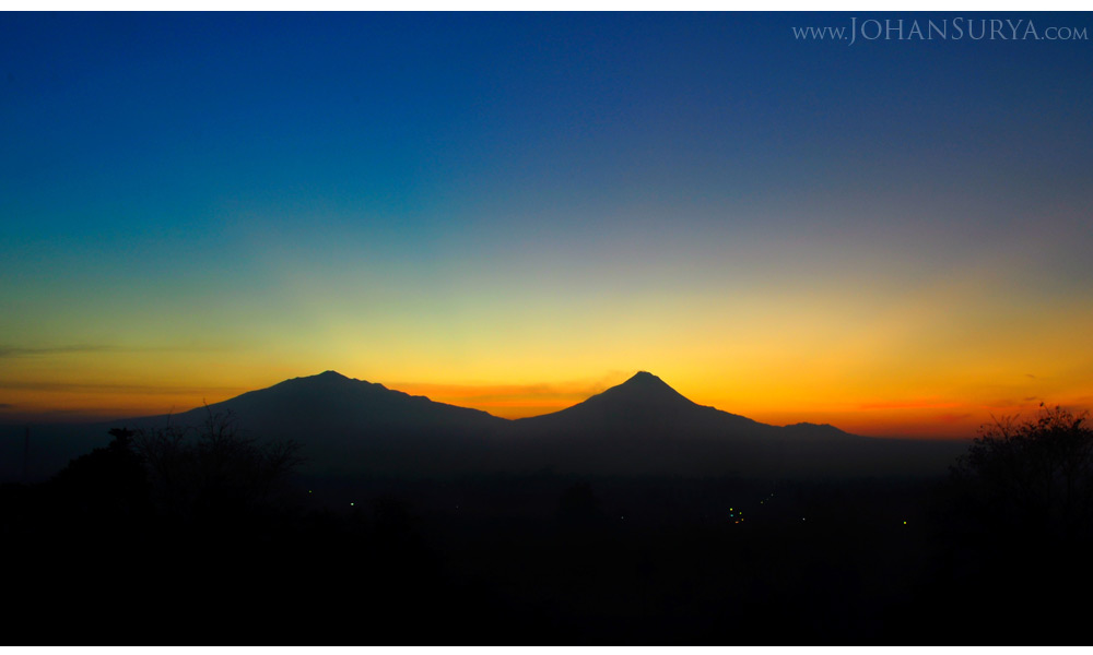 the-sunrise-at-gunung-merbabu-merapi