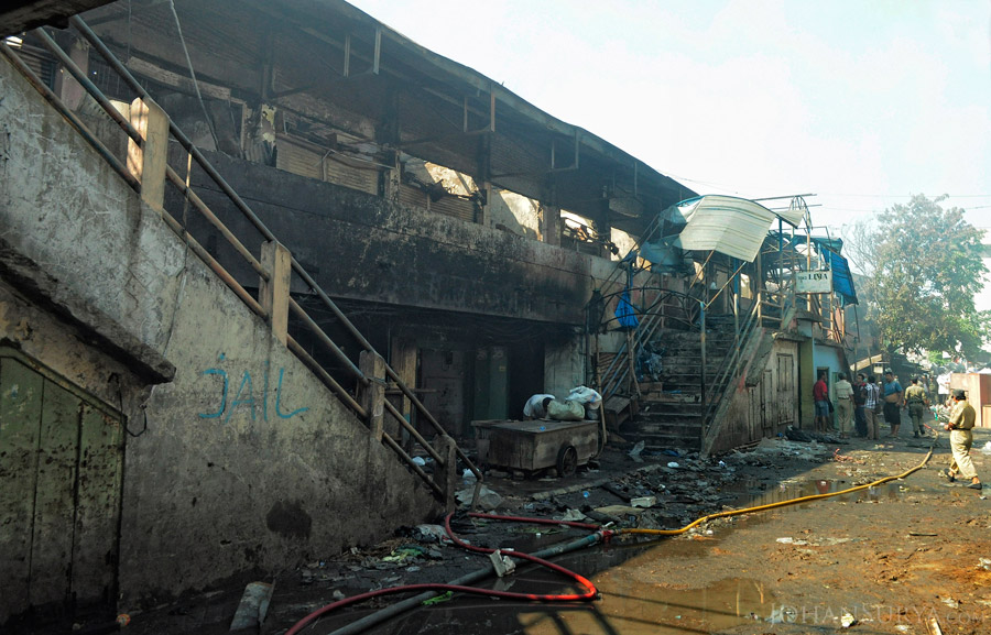 Puing Puing Kebakaran Pasar Johar Semarang